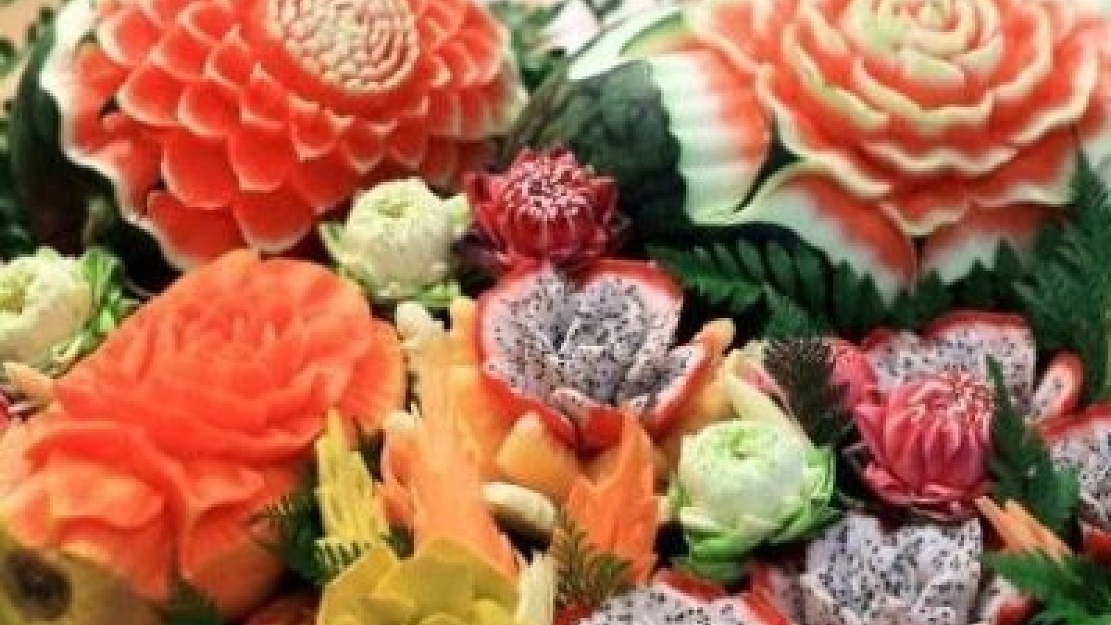 TALLADO DE FRUTA ESTILO THAI - CHEF SURAPIN PANYA