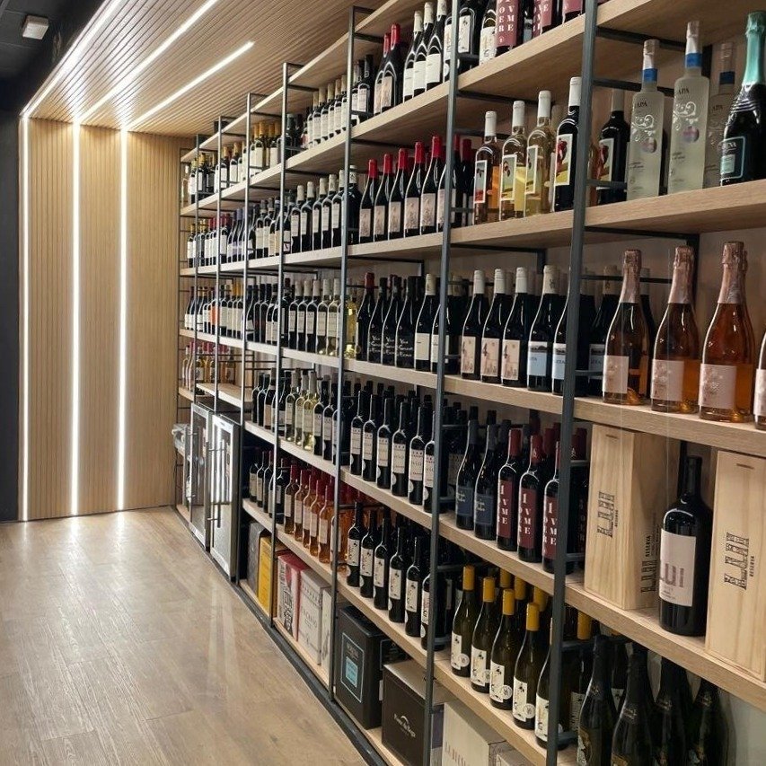 Bottega Coffee & Winebar - Store